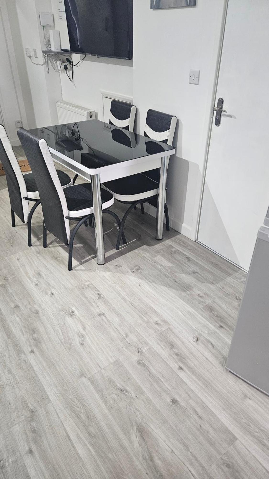 Luxury 2 Bedrooms Flat Leytonstone London Bagian luar foto